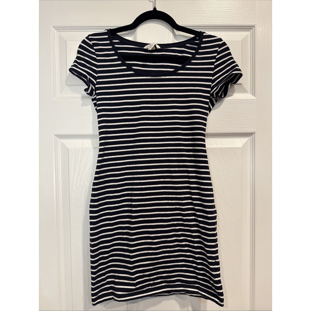 H&M Women's Striped Blue and White Tight Midi Tee Shirt Size Small